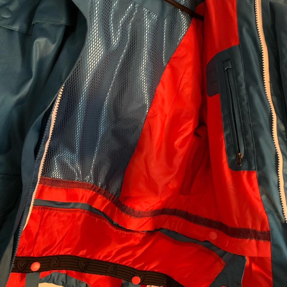 Ski jacket / Snowboard jacket - Picture 6 of 16